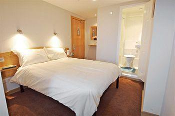 Rosemount Hotel Heathrow Χάνσλοου Εξωτερικό φωτογραφία