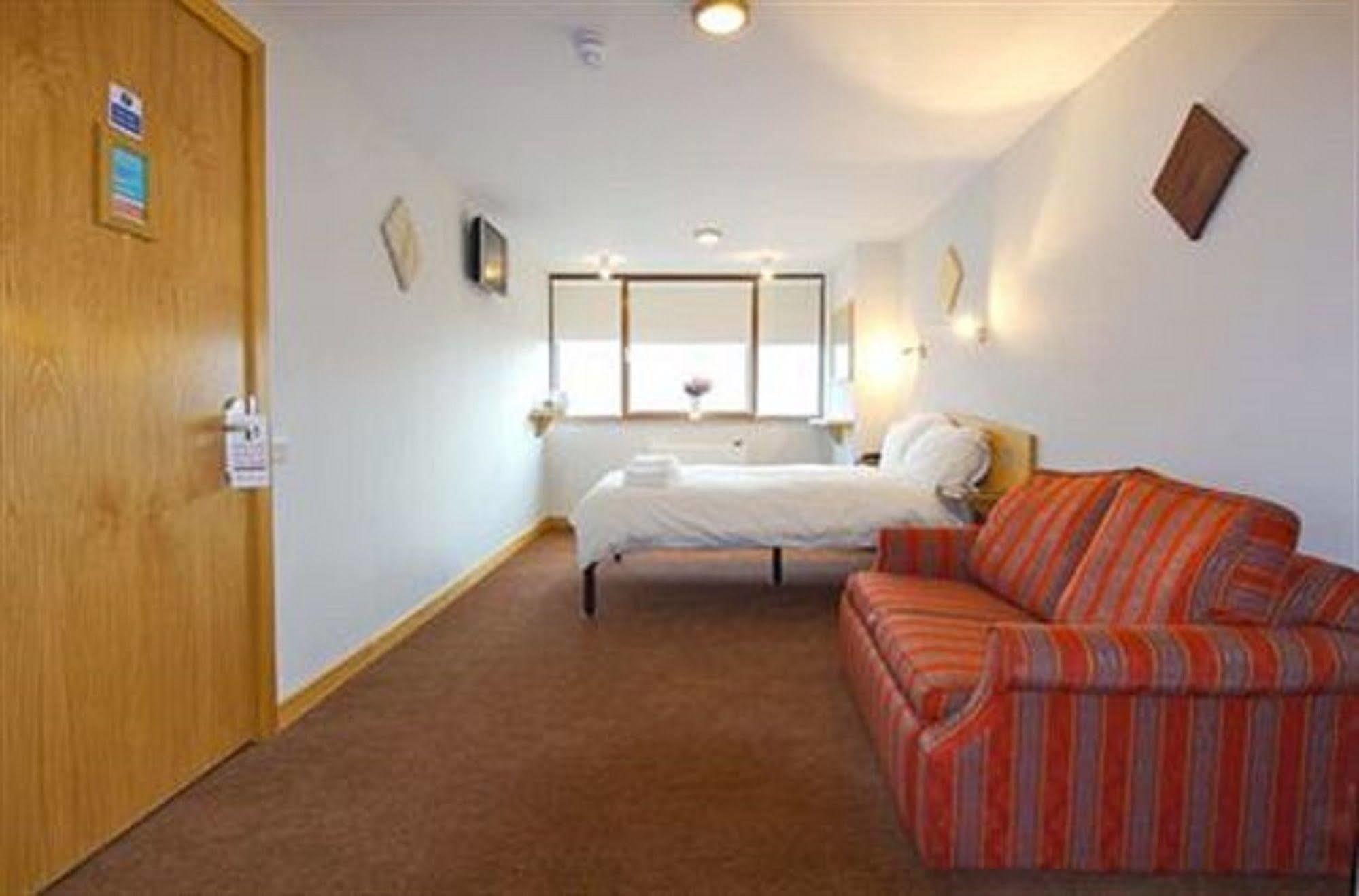 Rosemount Hotel Heathrow Χάνσλοου Δωμάτιο φωτογραφία